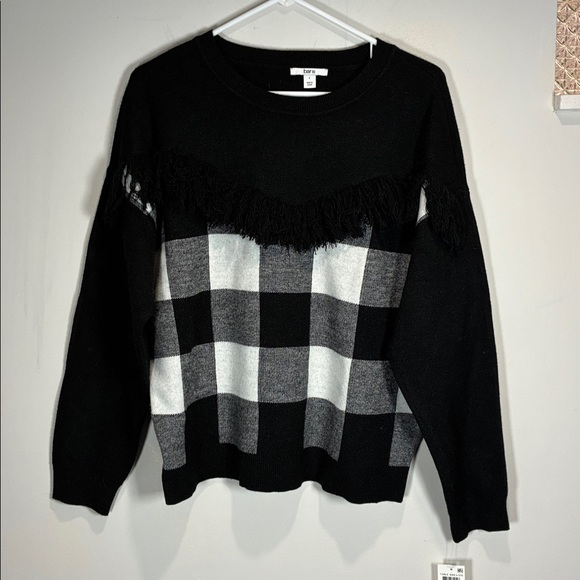 Black and Gray Checkered Sweater with Fringe - Picture 2 of 10